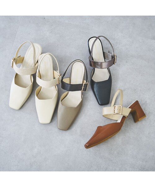 ORiental TRaffic（オリエンタルトラフィック）の「【カタログ掲載】スクエアトゥバックルベルトパンプス（シューズ・レディース・ブラック/キャメル/グレー/ホワイト・33(21.5cm)/34(22.0cm)/35(22.5cm)/36(23.0cm)/37(23.5cm)/38(24.0cm)/39(24.5cm)/40(25.0cm)/41(25.5cm)/42(26.0cm)/43(26.5cm)）」の19枚目の写真