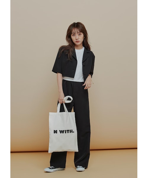 N WITH.（エヌウィズ）の「セットアップ8月下旬（テーラードジャケット・レディース・ベージュ/カーキ/ブラック・S/M）」の2枚目の写真