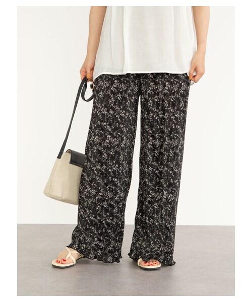 Green　Parks（グリーンパークス）の「・RAY CASSIN フラワーptプリーツパンツ（パンツ・オフホワイト/ブラック・F）」の16枚目の写真