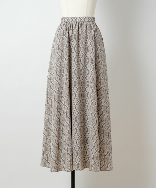 Rewde(ルゥデ)の「エスニックプリントマキシスカート(1R10-07217)(スカート・レディース・グレー/ベージュ・M)」の1枚目の写真