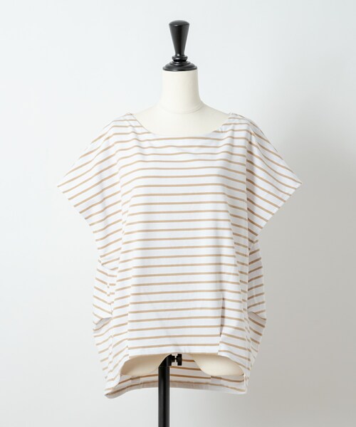 Rewde(ルゥデ)の「バックタックフレンチスリーブトップス(1R15-06187)(Tシャツ/カットソー・レディース・グレー/ホワイト/レッド/ピンク/ブルー・M)」の4枚目の写真