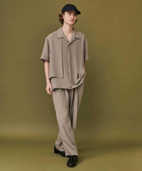 CULLNI(クルニ)の「FRONT LAYERED SHORT SLEEVE SH(その他・メンズ・その他/BLACK/GREY BEIGE/BLUE・1/2)」の3枚目の写真