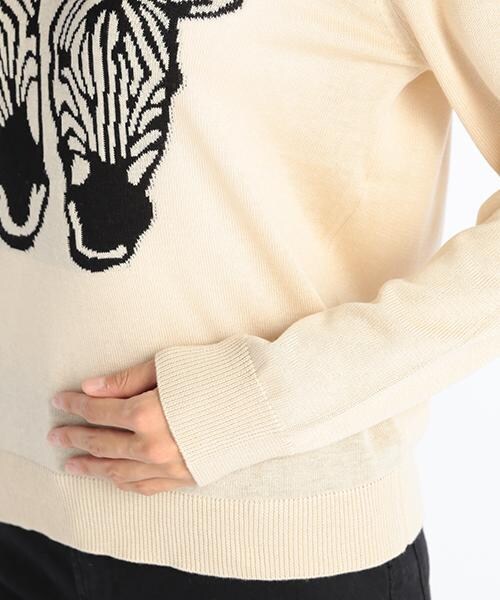 DOUBLE NAME（ダブルネーム）の「【STYLE BOOK掲載】しまうまＦＡＣＥニットトップス（トップス・レディース・チャコールグレー/キナリ/杢グレー・FREE）」の6枚目の写真