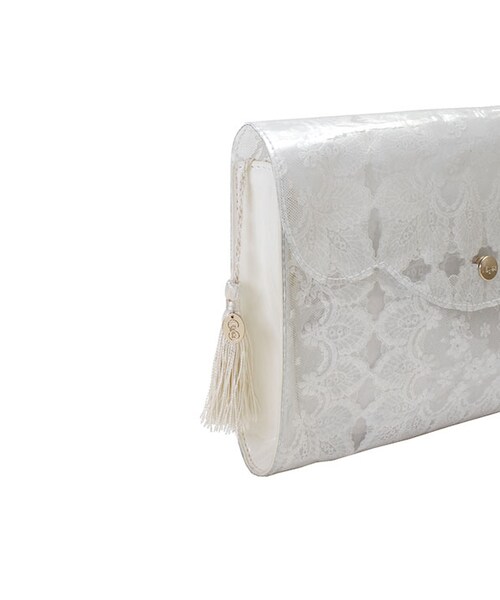 I Eye's（アイアイズ）の「On the table チェーン付フラップ型ショルダー（バッグ・レディース・アイボリー・フリー）」の6枚目の写真