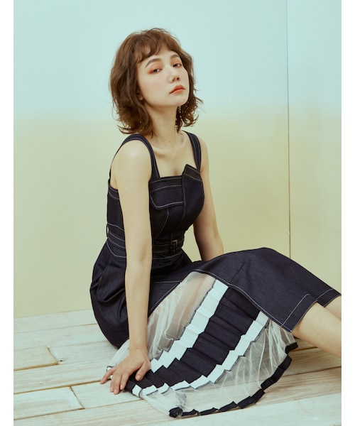 Marjorie（マージョリー）の「敲碎了酒杯，異材質拼接不對稱牛仔洋裝（その他・レディース・牛仔深藍・XS/S/M/L）」の2枚目の写真