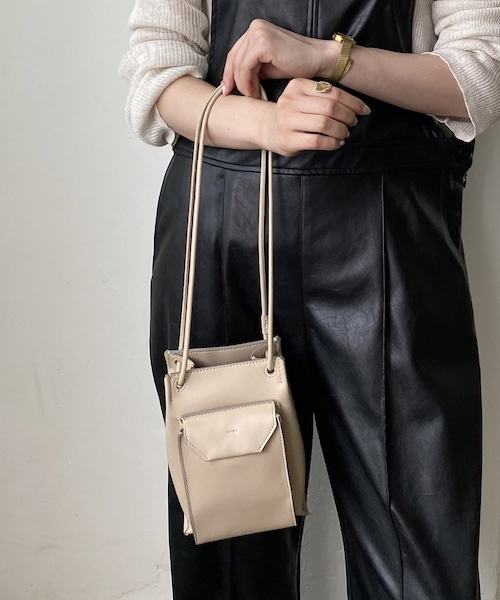 CAPRICIEUX LE'MAGE(カプリシューレマージュ)の「レザーショルダー&エコバッグセット(トートバッグ・レディース・ブラック/ピンク/ベージュ・F)」の1枚目の写真