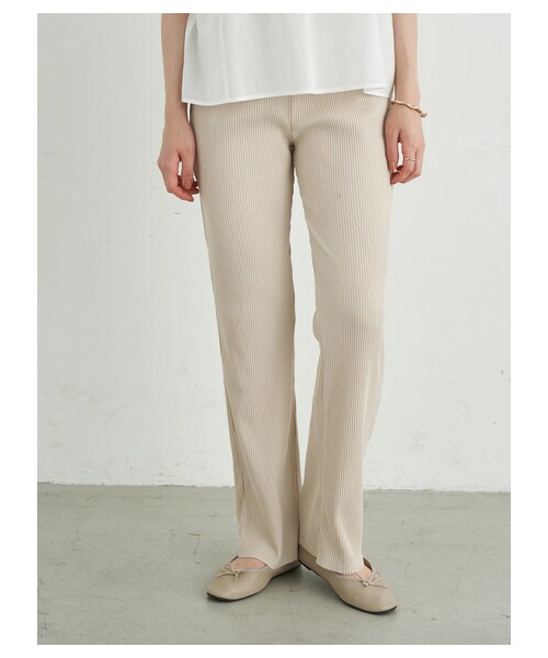 earth music&ecology（アースミュージックアンドエコロジー）の「すきな丈カットリブパンツ（パンツ・ブラック/ブラウン/ミント/エクリュ・F）」の2枚目の写真