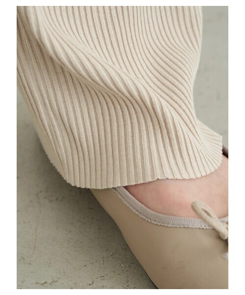 earth music&ecology（アースミュージックアンドエコロジー）の「すきな丈カットリブパンツ（パンツ・ブラック/ブラウン/ミント/エクリュ・F）」の6枚目の写真