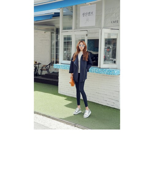 STYLENANDA(スタイルナンダ)の「エナメルレザープラットフォームシューズ(シューズ・レディース・シルバー/ブラック・230/235/240/245/250/225)」の15枚目の写真