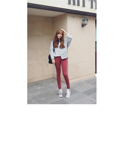 STYLENANDA(スタイルナンダ)の「エナメルレザープラットフォームシューズ(シューズ・レディース・シルバー/ブラック・230/235/240/245/250/225)」の10枚目の写真