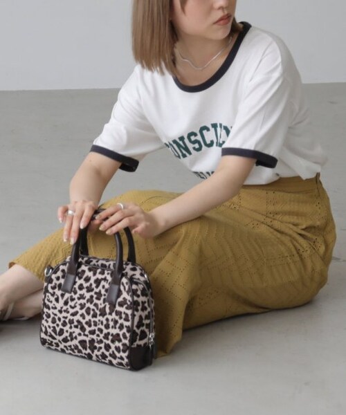 RAY CASSIN(レイカズン)の「スクエアボストンバッグ(バッグ・レディース・シルバー/クロ系/チャ系・FREE)」の8枚目の写真