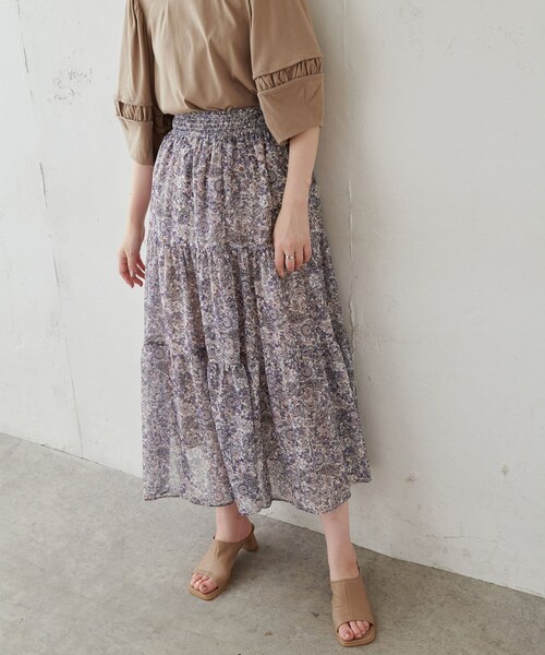 natural couture(ナチュラルクチュール)の「エスニック柄落ち感ティアードスカート(スカート・レディース・ベージュ/ネイビー/ブラック・FREE)」の3枚目の写真