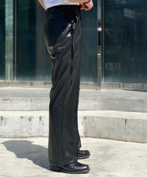 Toironier（トワロニエ）の「Toironier/トワロニエ/VEGAN LEATHER PANTS/ヴィーガンレザーパンツ（パンツ・メンズ・BLACK・F）」の3枚目の写真