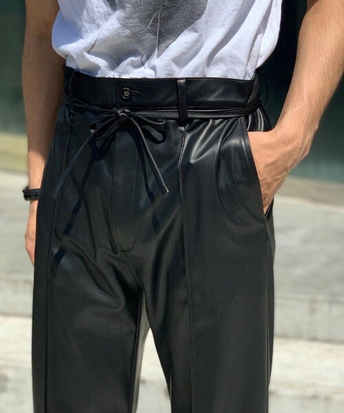 Toironier（トワロニエ）の「Toironier/トワロニエ/VEGAN LEATHER PANTS/ヴィーガンレザーパンツ（パンツ・メンズ・BLACK・F）」の6枚目の写真