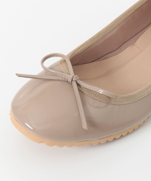 me（ミイ）の「me Enamel Leather Ballerina（その他・レディース・ベージュ/ブラック/レッド・22/22.5/23/23.5/24/24.5）」の21枚目の写真
