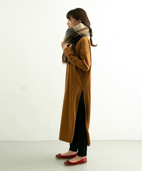 me（ミイ）の「me Enamel Leather Ballerina（その他・レディース・ベージュ/ブラック/レッド・22/22.5/23/23.5/24/24.5）」の11枚目の写真