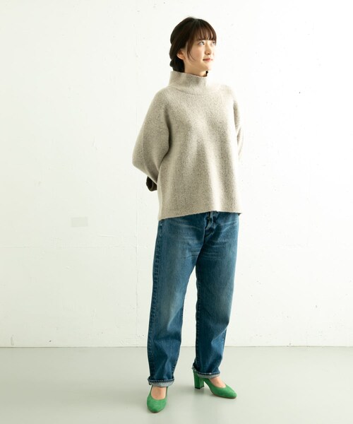 me（ミイ）の「me Plain Pumps（その他・レディース・ベージュ/ブラック/キャメル/グリーン/ベージュスムース/ブラックスムース・22/22.5/23/23.5/24/24.5）」の8枚目の写真