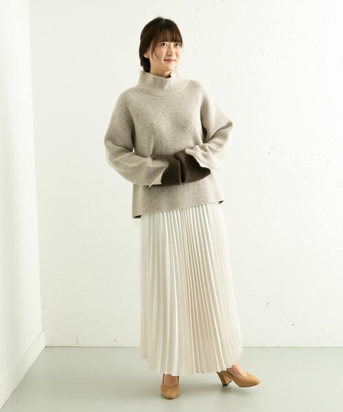 me（ミイ）の「me Plain Pumps（その他・レディース・ベージュ/ブラック/キャメル/グリーン/ベージュスムース/ブラックスムース・22/22.5/23/23.5/24/24.5）」の17枚目の写真