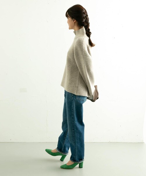 me（ミイ）の「me Plain Pumps（その他・レディース・ベージュ/ブラック/キャメル/グリーン/ベージュスムース/ブラックスムース・22/22.5/23/23.5/24/24.5）」の9枚目の写真