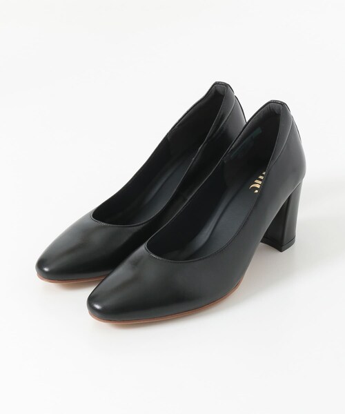 me（ミイ）の「me Plain Pumps（その他・レディース・ベージュ/ブラック/キャメル/グリーン/ベージュスムース/ブラックスムース・22/22.5/23/23.5/24/24.5）」の3枚目の写真