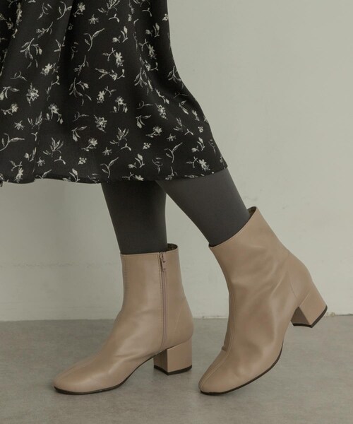 RODE SKO(ロデスコ)の「【MADE IN JAPAN】EMELINA プレーンブーツ(その他・レディース・LIGHTCAMEL/IVORY/GREIGE(WEB限定)/CAMEL/BLACK/BROWN・36/37/38)」の22枚目の写真