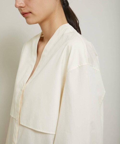 CINOH（チノ）の「別注Vネックシャツ 21WBL502（その他・レディース・IVORY）」の8枚目の写真