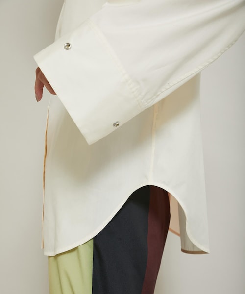 CINOH（チノ）の「別注Vネックシャツ 21WBL502（その他・レディース・IVORY）」の11枚目の写真
