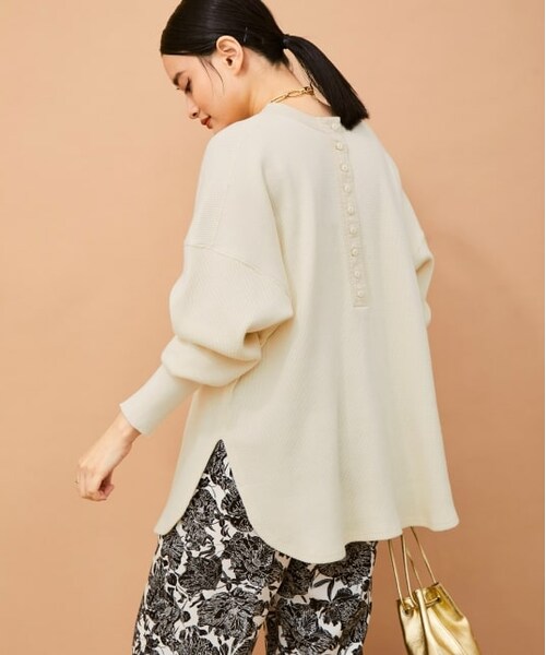 ADAM ET ROPE'(アダムエロペ)の「【一部カラーWEB限定】2WAYサーマルプルオーバー(トップス・レディース・ピンク/ブラック/オフホワイト・F)」の2枚目の写真