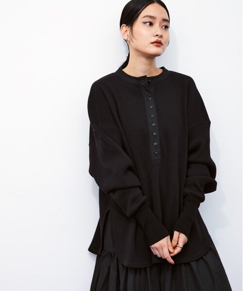 ADAM ET ROPE'(アダムエロペ)の「【一部カラーWEB限定】2WAYサーマルプルオーバー(トップス・レディース・ピンク/ブラック/オフホワイト・F)」の1枚目の写真