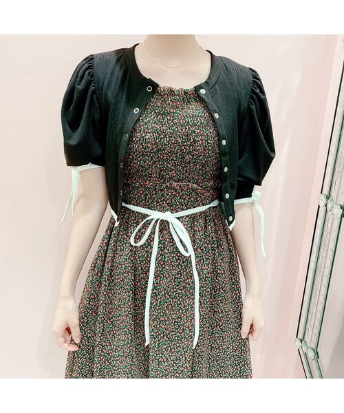 lilLilly(リルリリー)の「マルチリボンカーディガン(トップス・レディース・WHITE/PINK/RED/BLACK)」の15枚目の写真