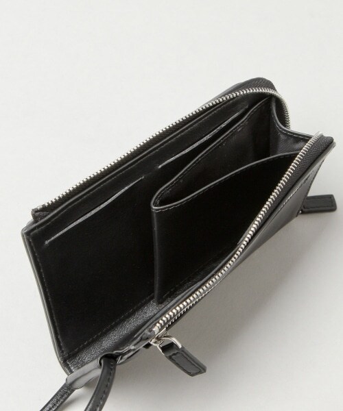 HARE（ハレ）の「レザーRINGスマホポーチ（バッグ・ブラック・FREE）」の11枚目の写真