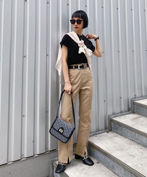 PAGEBOY（ページボーイ）の「モノグラムスクエアショルダー（バッグ・モノトーン系/キャラメル系・ONE SIZE）」の4枚目の写真