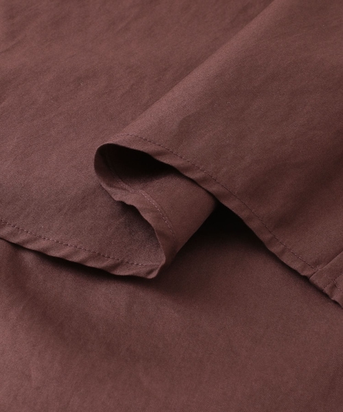 AURALEE(オーラリー)の「AURALEE WASHED FINX TWILL BIG SHIRTS(その他・メンズ・BURGUNDY/IVORY/LIGHT BLUE・3/4)」の12枚目の写真
