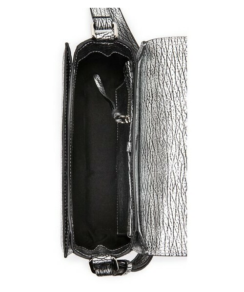 3.1 Phillip Lim（スリーワンフィリップリム）の「3.1 Phillip Lim Pashli Mini Messenger Bag（ショルダーバッグ・レディース・Silver・One Size）」の4枚目の写真