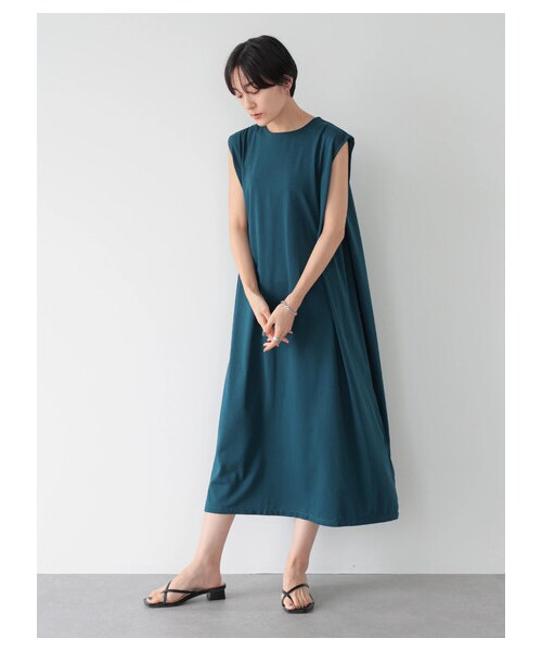 AMERICAN HOLIC(アメリカンホリック)の「Aラインノースリーブワンピース(ワンピース/ドレス・ブラック/ブルーグリーン・M/L)」の2枚目の写真