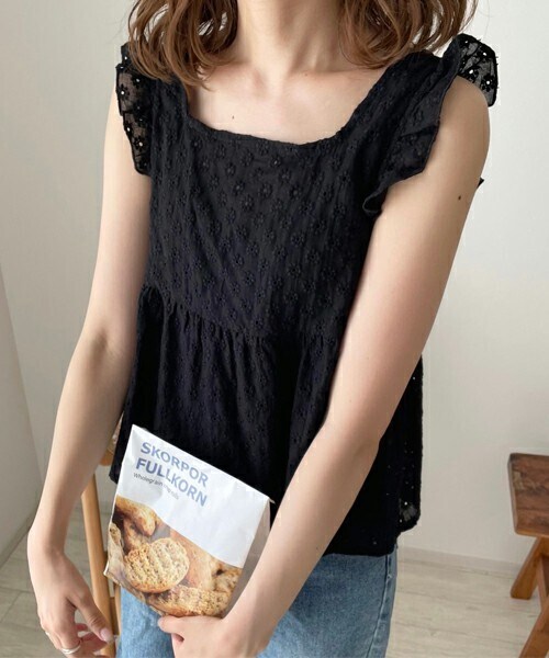 chocomee（チョコミー）の「レースフリルビスチェ（その他トップス・レディース・ホワイト/ブラック・FREE）」の2枚目の写真