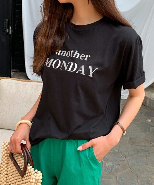 DHOLIC（ディーホリック）の「半袖レタリングTシャツ・全4色（Tシャツ/カットソー・レディース・ピンク/ブラック/ホワイト/ブラウン・ONESIZE）」の3枚目の写真