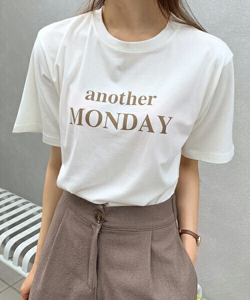 DHOLIC（ディーホリック）の「半袖レタリングTシャツ・全4色（Tシャツ/カットソー・レディース・ピンク/ブラック/ホワイト/ブラウン・ONESIZE）」の2枚目の写真