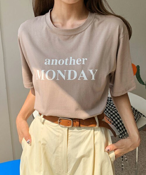 DHOLIC（ディーホリック）の「半袖レタリングTシャツ・全4色（Tシャツ/カットソー・レディース・ピンク/ブラック/ホワイト/ブラウン・ONESIZE）」の4枚目の写真