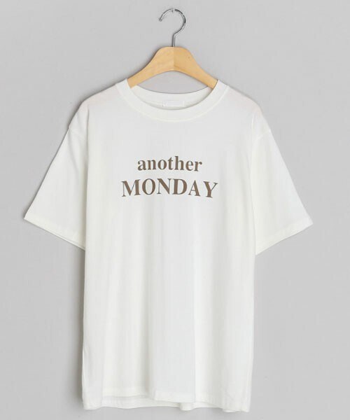 DHOLIC(ディーホリック)の「半袖レタリングTシャツ(Tシャツ/カットソー・レディース・ホワイト/ブラック/ブラウン・ONESIZE)」の1枚目の写真