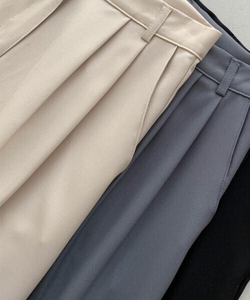 DHOLIC STYLE（ディーホリックスタイル）の「[semopan] センタープレスロングワイドスラックスパンツ（スラックス・レディース・ベージュ/グレー/ブラック・S/M/L）」の2枚目の写真