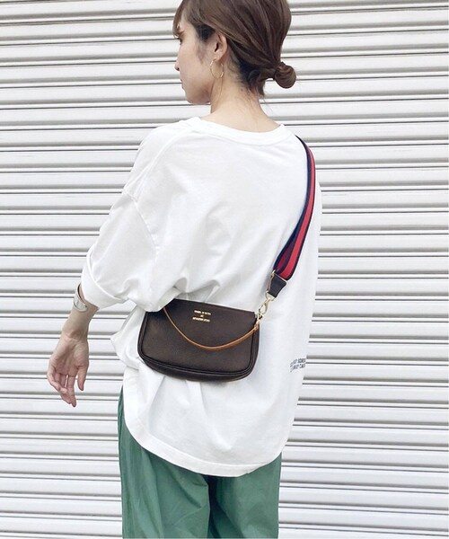 FRAMeWORK(フレームワーク)の「≪予約≫ 別注ストラップ付き2WAYポーチ2◆(バッグ・ブラック/(001)/フリー/在庫あり)」の9枚目の写真