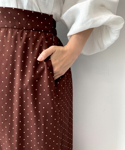 studio CLIP（スタディオクリップ）の「ドットマーメイドスカート（スカート・ブラック/ブラウン・F）」の9枚目の写真