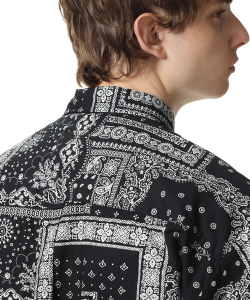 SOPHNET.（ソフネット）の「STAR ELBOW PATCHED BAGGY B. D SHIRT 