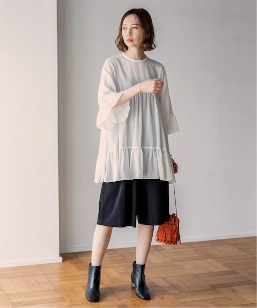 IENA（イエナ）の「《予約》フリルティアードブラウス