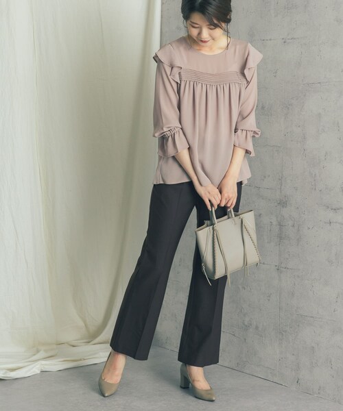 URBAN RESEARCH ROSSO WOMEN（アーバンリサーチ　ロッソ）の「【WEB限定】シアー楊柳ラッフルブラウス（その他・レディース・PINK/BLUE GRAY/BLACK・FREE）」の11枚目の写真