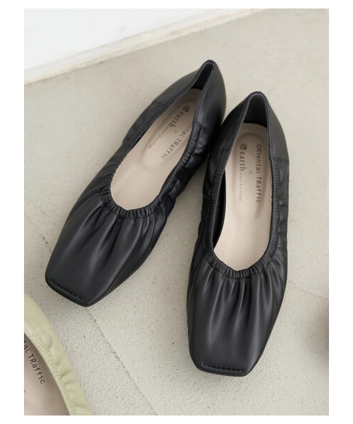 earth music&ecology(アースミュージックアンドエコロジー)の「ORiental TRaffic ギャザーパンプス(シューズ・ブラック/ベージュ/ミント・S/M/L)」の14枚目の写真