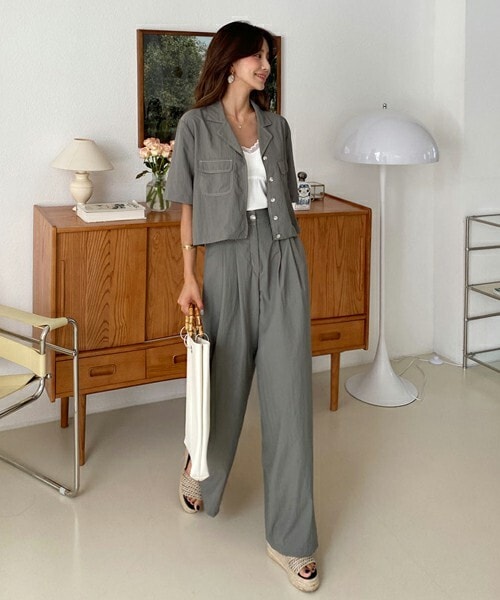 DHOLIC（ディーホリック）の「ステッチクロップドシャツ&ワイドパンツSET・全4色（セットアップ・レディース・ブルー/ベージュ/グリーン/グレー・ONESIZE）」の4枚目の写真