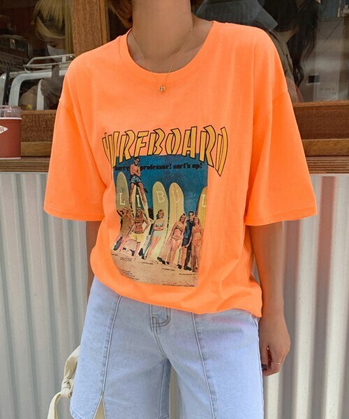 DHOLIC STYLE（ディーホリックスタイル）の「[mayblue] SURFBOARDプリントTシャツ（Tシャツ/カットソー・レディース・ホワイト/オレンジ/イエロー/グレー・FREE）」の4枚目の写真
