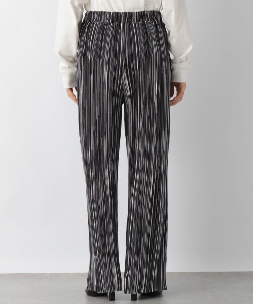 LOWRYS FARM（ローリーズファーム）の「ｓｅｌｆｃｕｔシャイニー柄パンツ（パンツ・アイボリー/チャコール/ブラウン・F）」の7枚目の写真